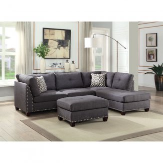 54385- Laurissa Sectional Sofa (2 Pillows)