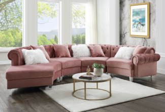 57360-Ninagold Sectional Sofa w/7 Pillows